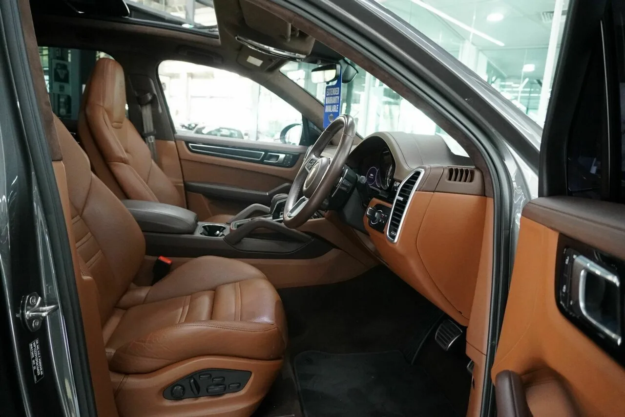 2023 Porsche Cayenne GTS Tiptronic E3 MY23, photo 5