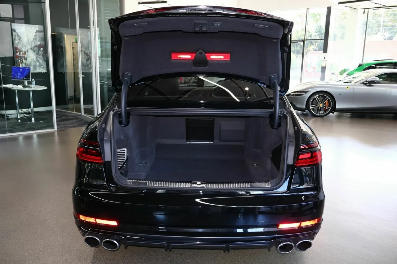 2023 Audi S8 Tiptronic Quattro 4N MY24, photo 11