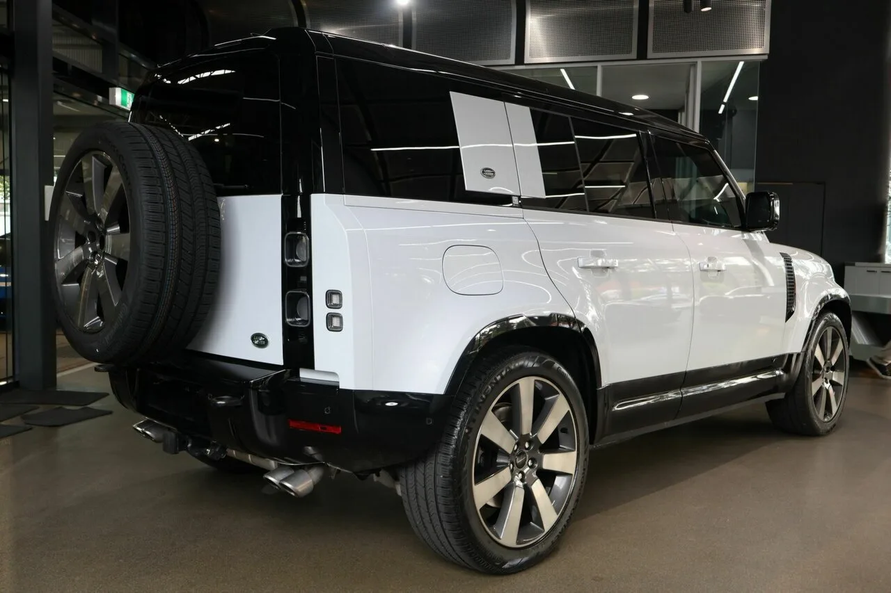 2023 Land Rover Defender 110 P525 AWD V8 L663 23.5MY, photo 6