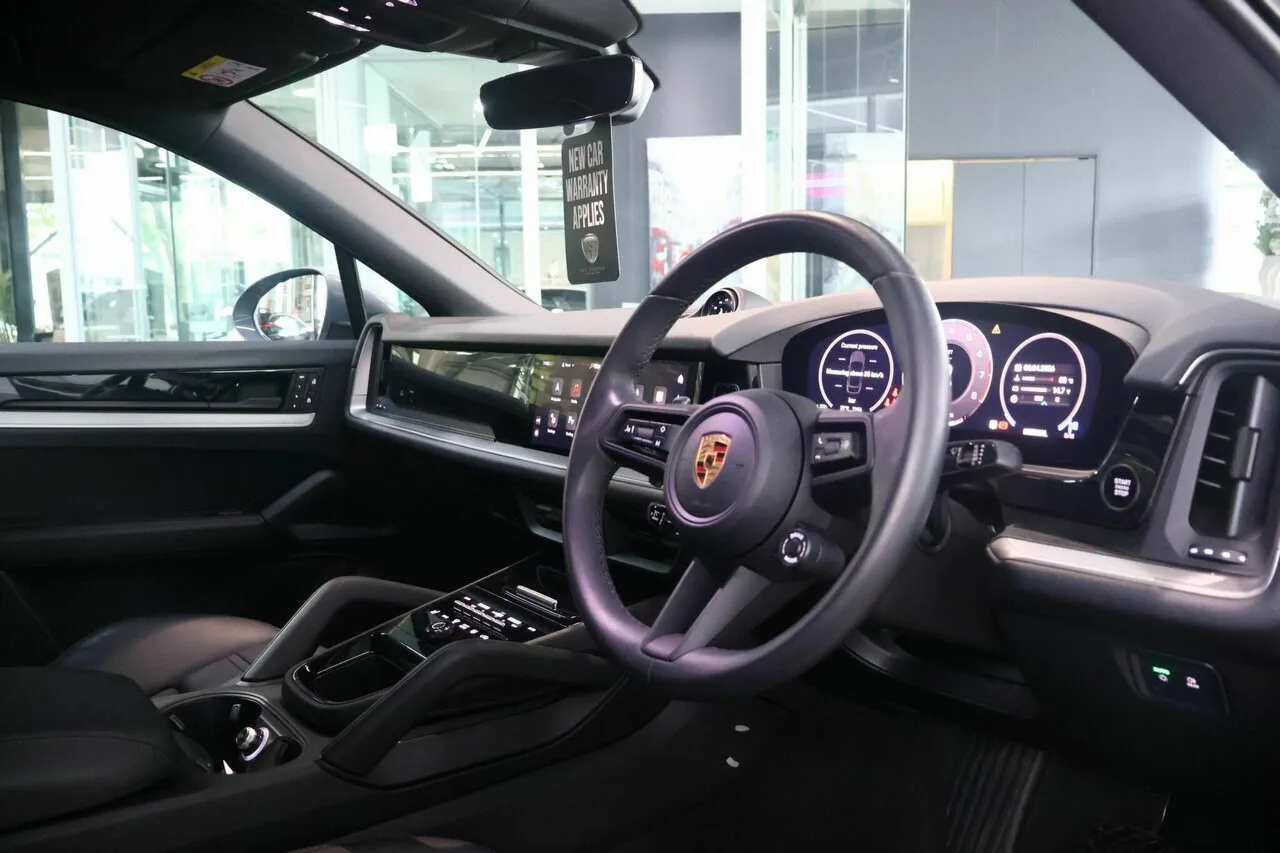 2024 Porsche Cayenne Coupe Tiptronic E3 II MY25, photo 3