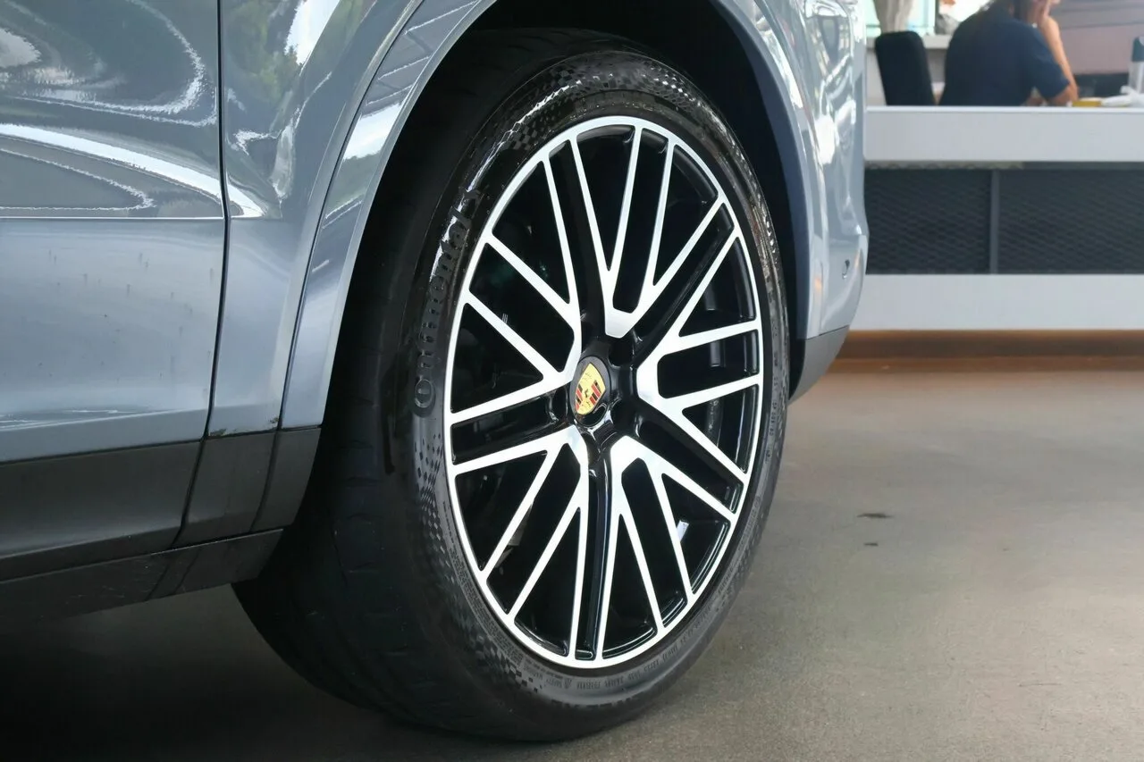 2024 Porsche Cayenne Coupe Tiptronic E3 II MY25, photo 20