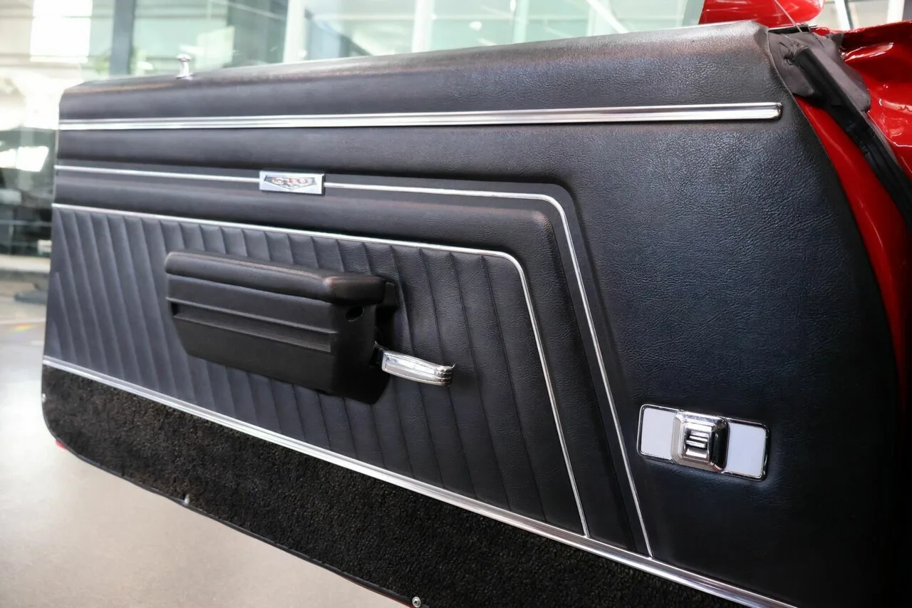 1970 Pontiac GTO 70, photo 13