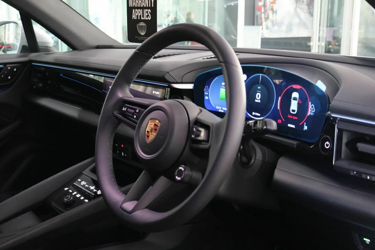 2025 Porsche Macan 4 AWD XAB MY25, photo 3