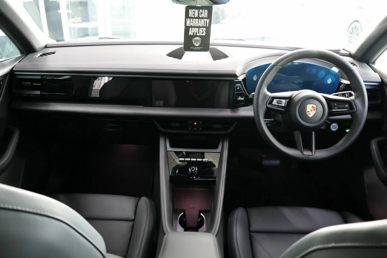 2025 Porsche Macan 4 AWD XAB MY25, photo 11