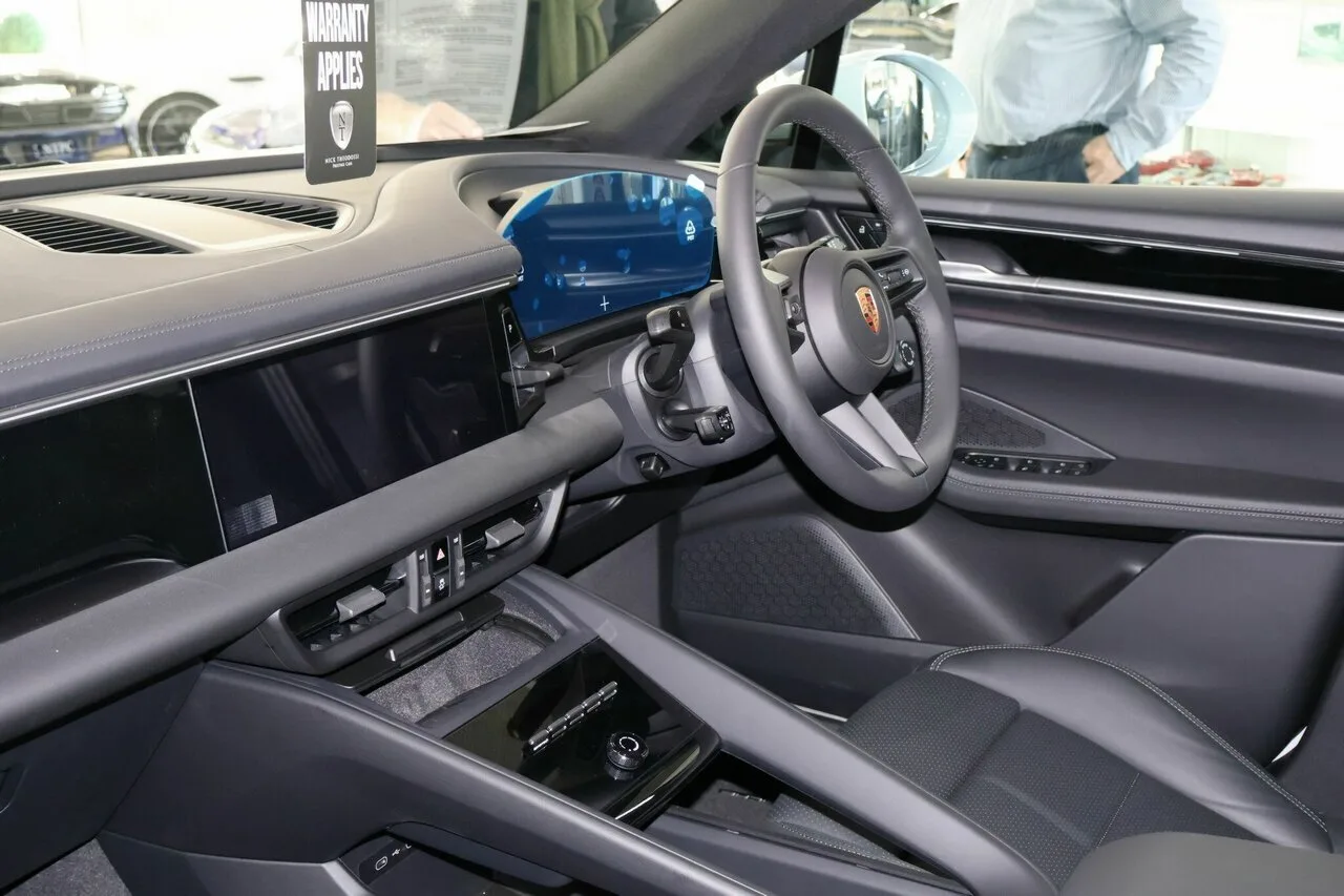 2025 Porsche Macan 4 AWD XAB MY25, photo 13