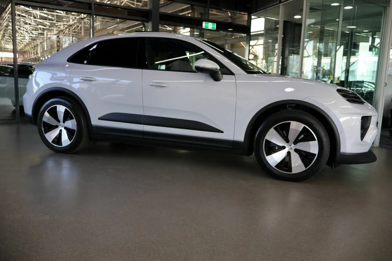 2025 Porsche Macan 4 AWD XAB MY25, photo 19