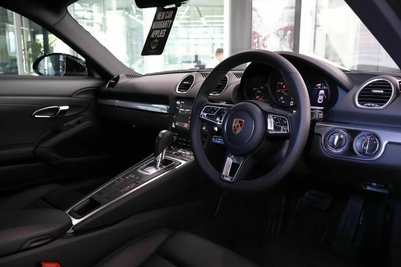 2024 Porsche 718 Cayman PDK 982 MY24, photo 3
