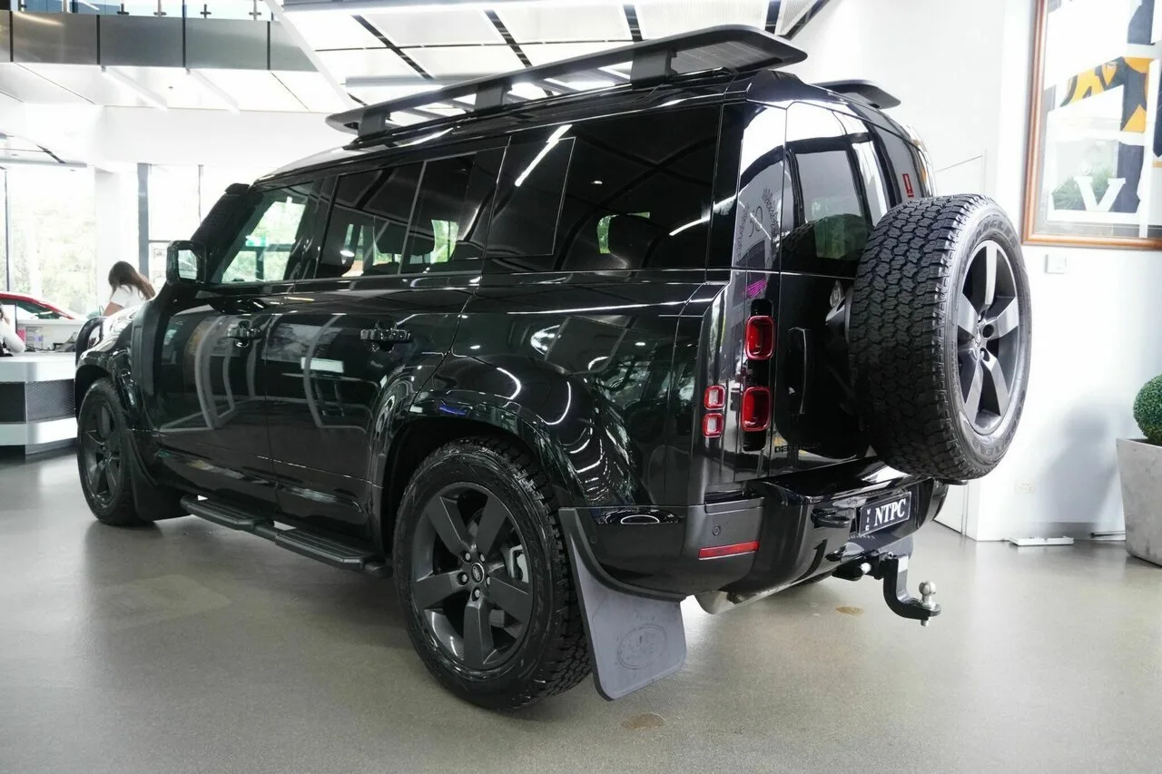 2025 Land Rover Defender 110 P400 AWD X-Dynamic SE L663 25.5MY, photo 10