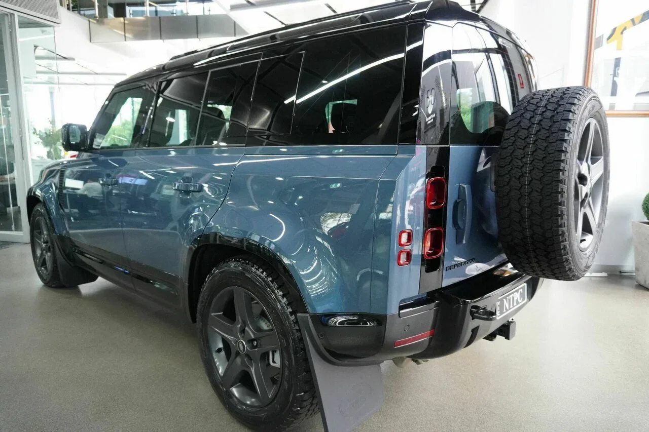 2025 Land Rover Defender 110 D350 AWD X-Dynamic SE L663 25.5MY, photo 10