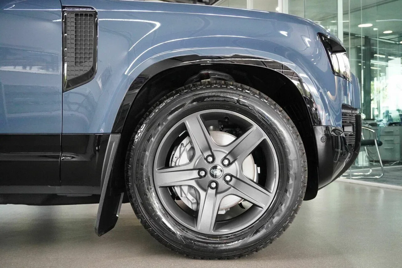 2025 Land Rover Defender 110 D350 AWD X-Dynamic SE L663 25.5MY, photo 16