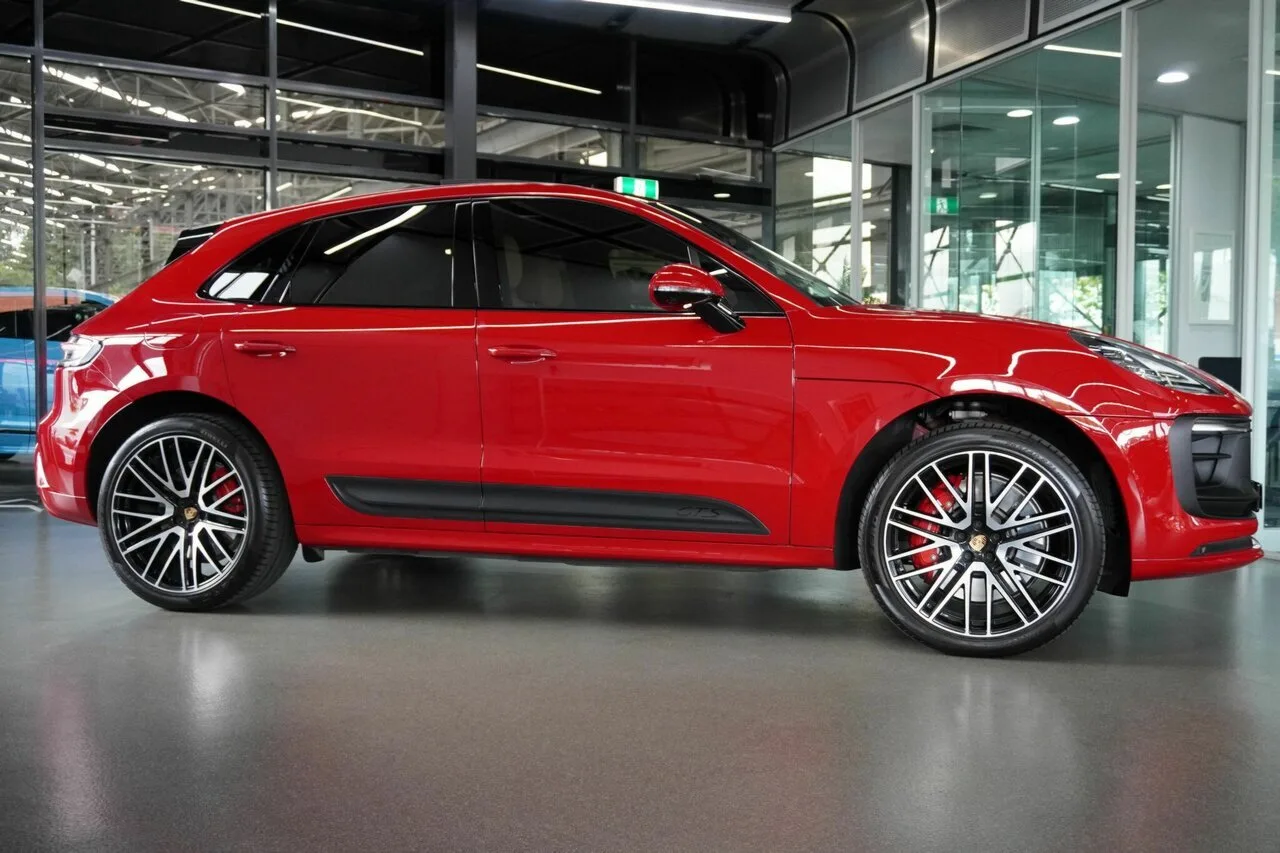 2023 Porsche Macan GTS PDK AWD 95B MY23, photo 4
