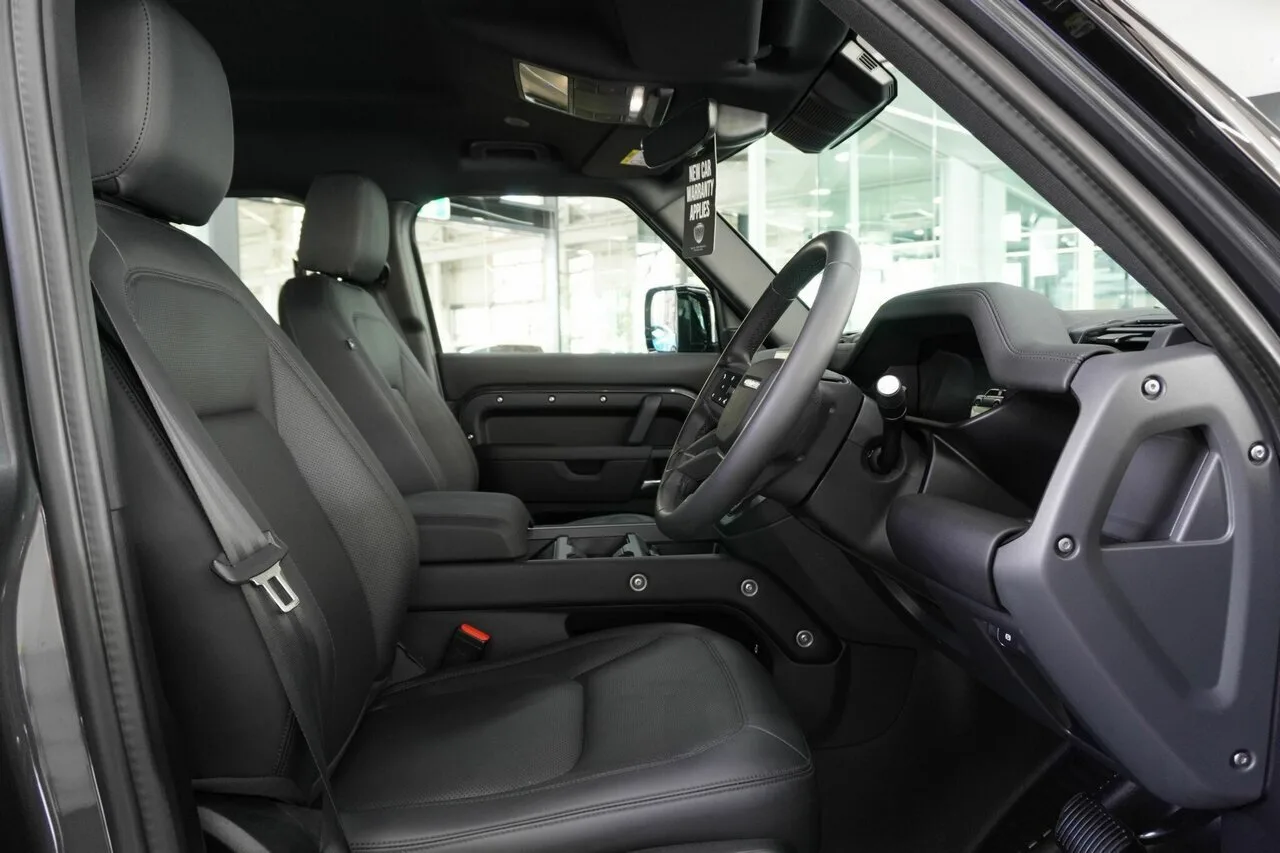 2025 Land Rover Defender 110 P400 AWD X-Dynamic HSE L663 25.5MY, photo 5