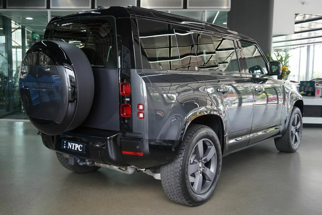 2025 Land Rover Defender 110 P400 AWD X-Dynamic HSE L663 25.5MY, photo 6