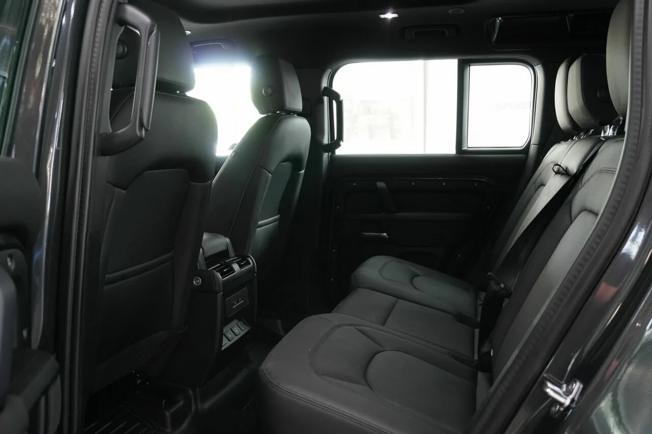 2025 Land Rover Defender 110 P400 AWD X-Dynamic HSE L663 25.5MY, photo 11