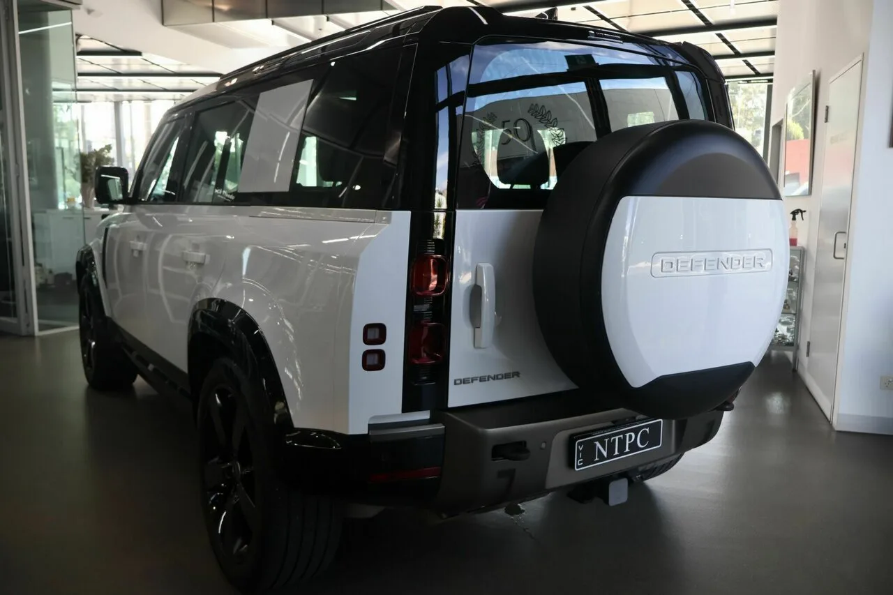 2024 Land Rover Defender 110 D350 AWD X-Dynamic SE L663 25MY, photo 10