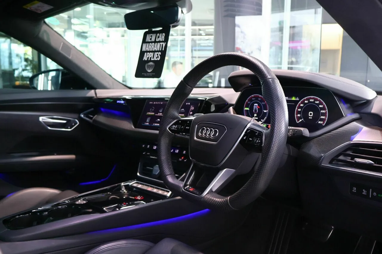 2023 Audi RS e-tron GT e-quattro F83 MY23, photo 3