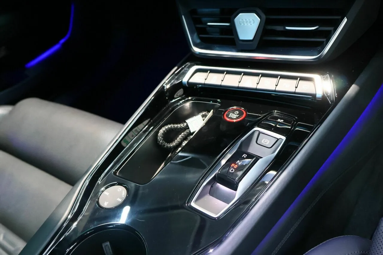 2023 Audi RS e-tron GT e-quattro F83 MY23, photo 5
