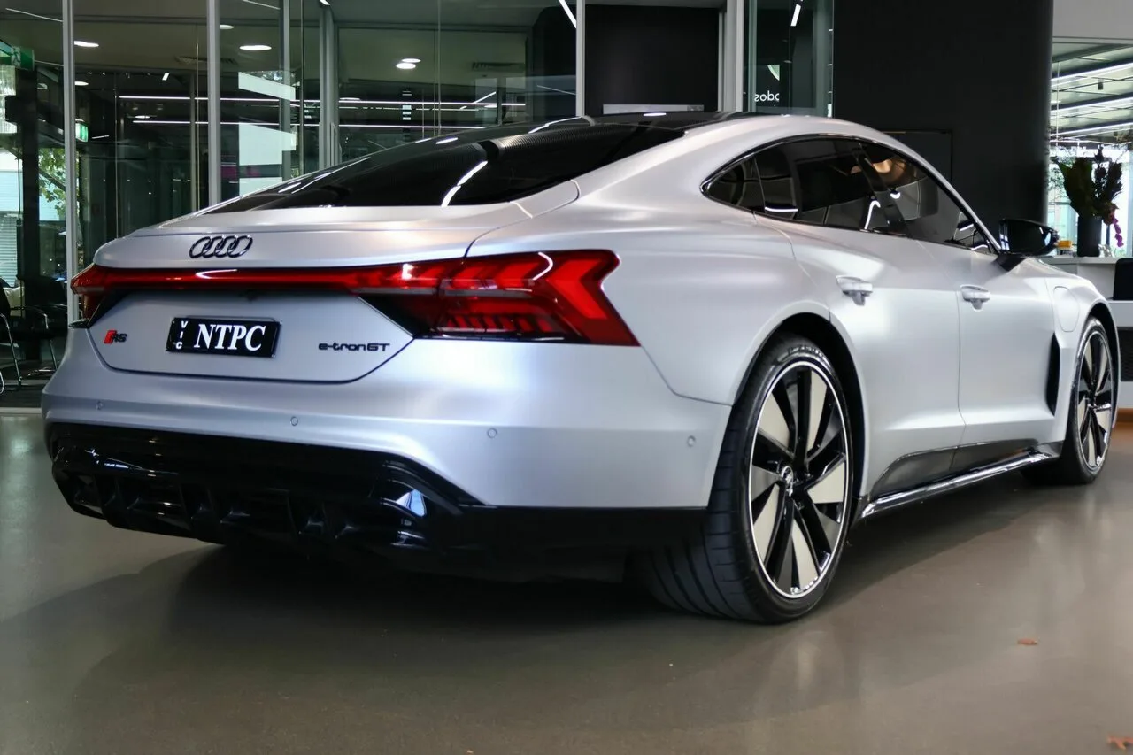 2023 Audi RS e-tron GT e-quattro F83 MY23, photo 6