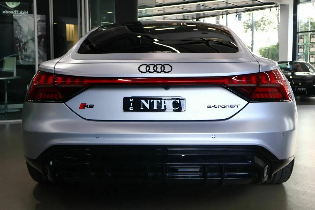 2023 Audi RS e-tron GT e-quattro F83 MY23, photo 8