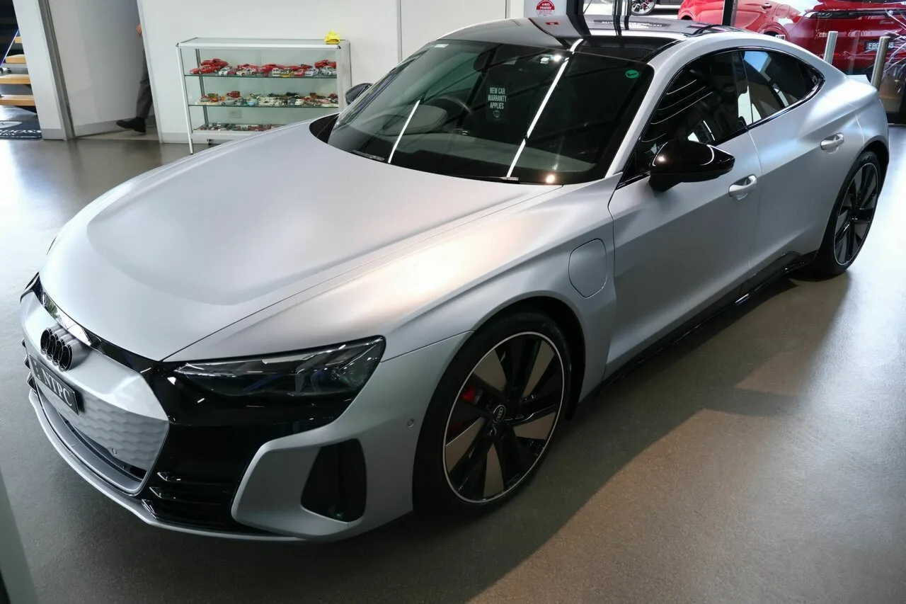 2023 Audi RS e-tron GT e-quattro F83 MY23, photo 19