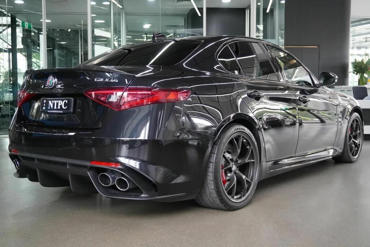 2023 Alfa Romeo Giulia Quadrifoglio Series 4 MY23, photo 6