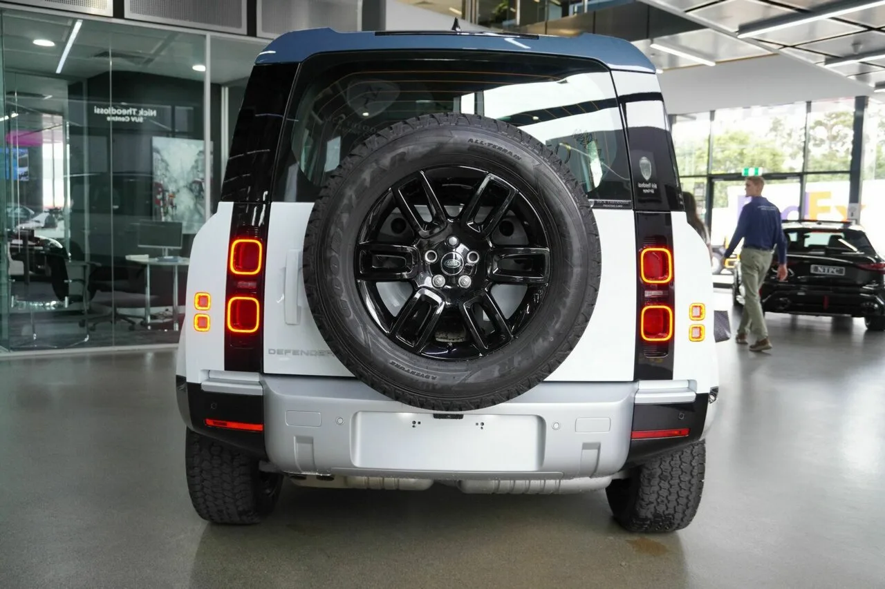 2025 Land Rover Defender 110 D250 AWD S L663 25.5MY, photo 8