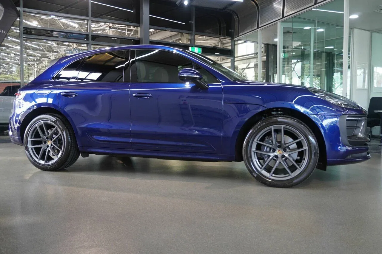 2024 Porsche Macan T PDK AWD 95B MY24, photo 4