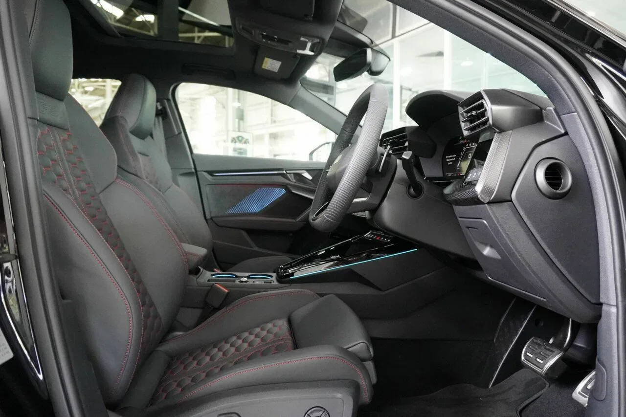2025 Audi RS3 3 Sportback S Tronic Quattro 8Y GY MY26, photo 5
