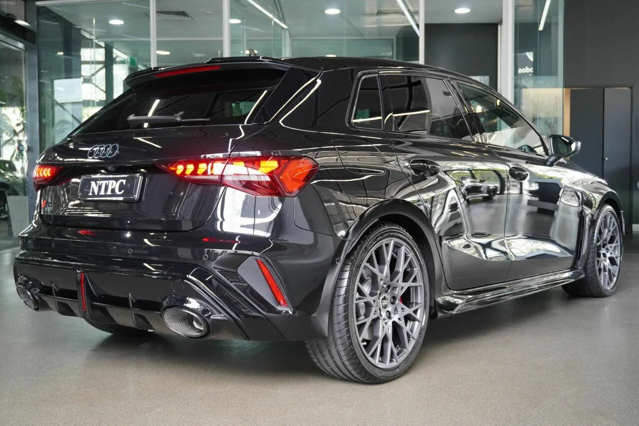 2025 Audi RS3 3 Sportback S Tronic Quattro 8Y GY MY26, photo 6