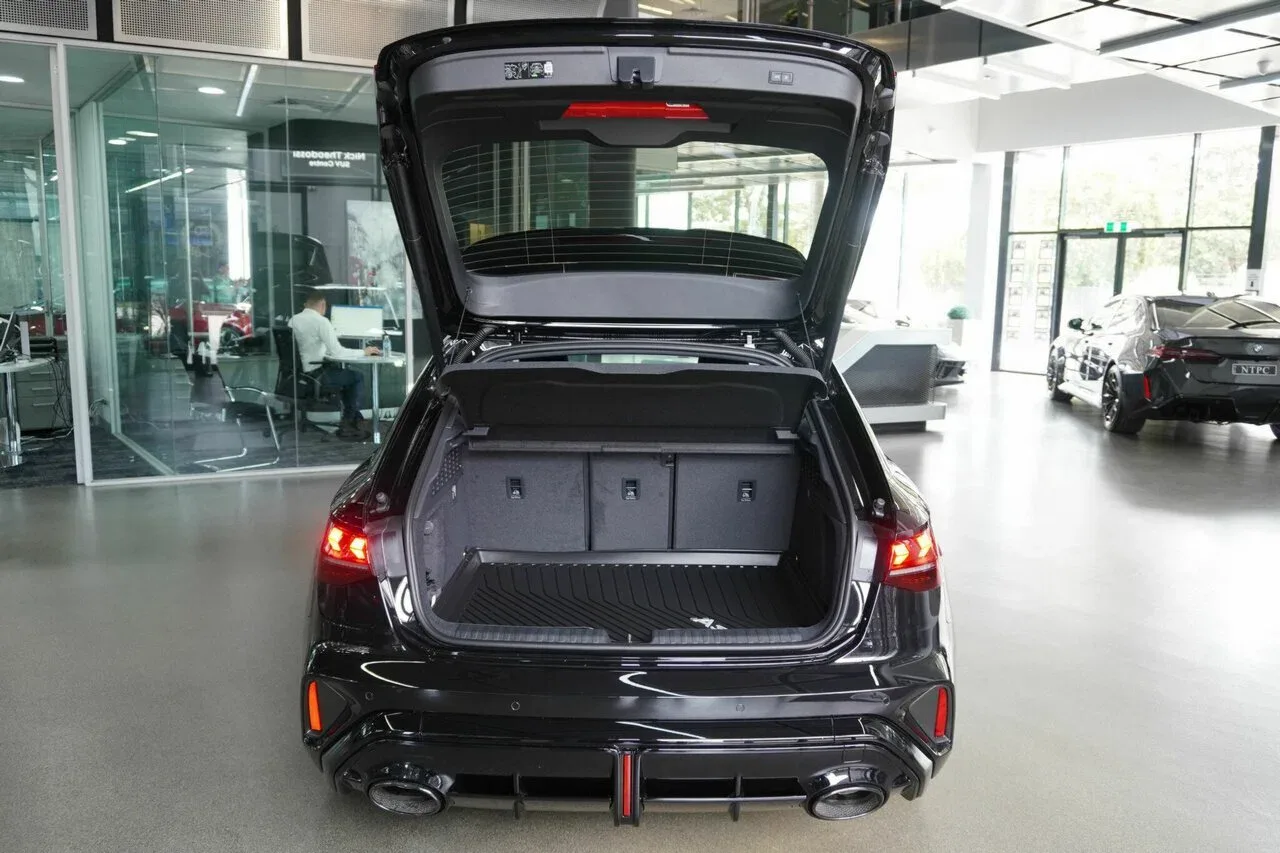 2025 Audi RS3 3 Sportback S Tronic Quattro 8Y GY MY26, photo 10