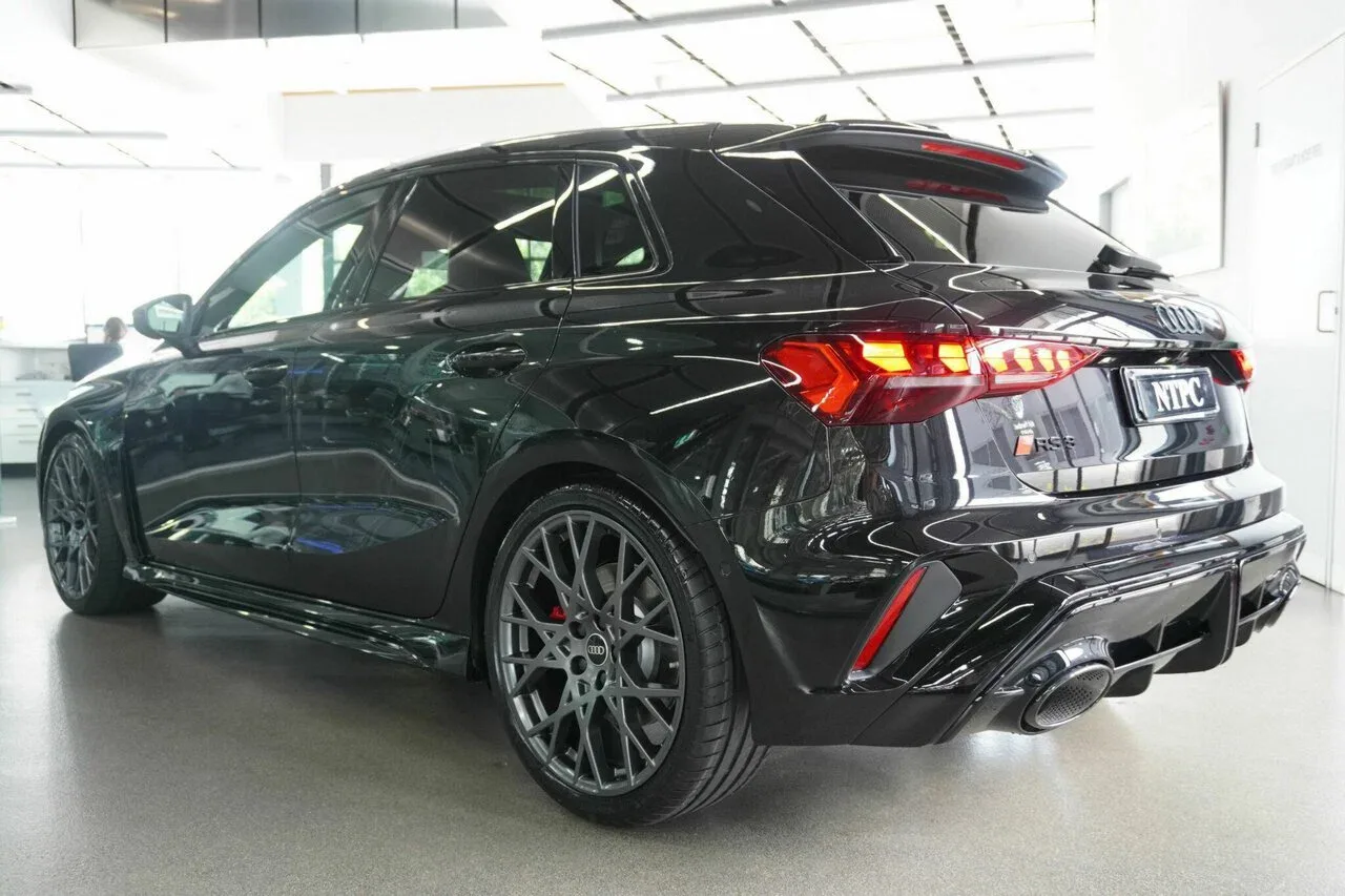2025 Audi RS3 3 Sportback S Tronic Quattro 8Y GY MY26, photo 11