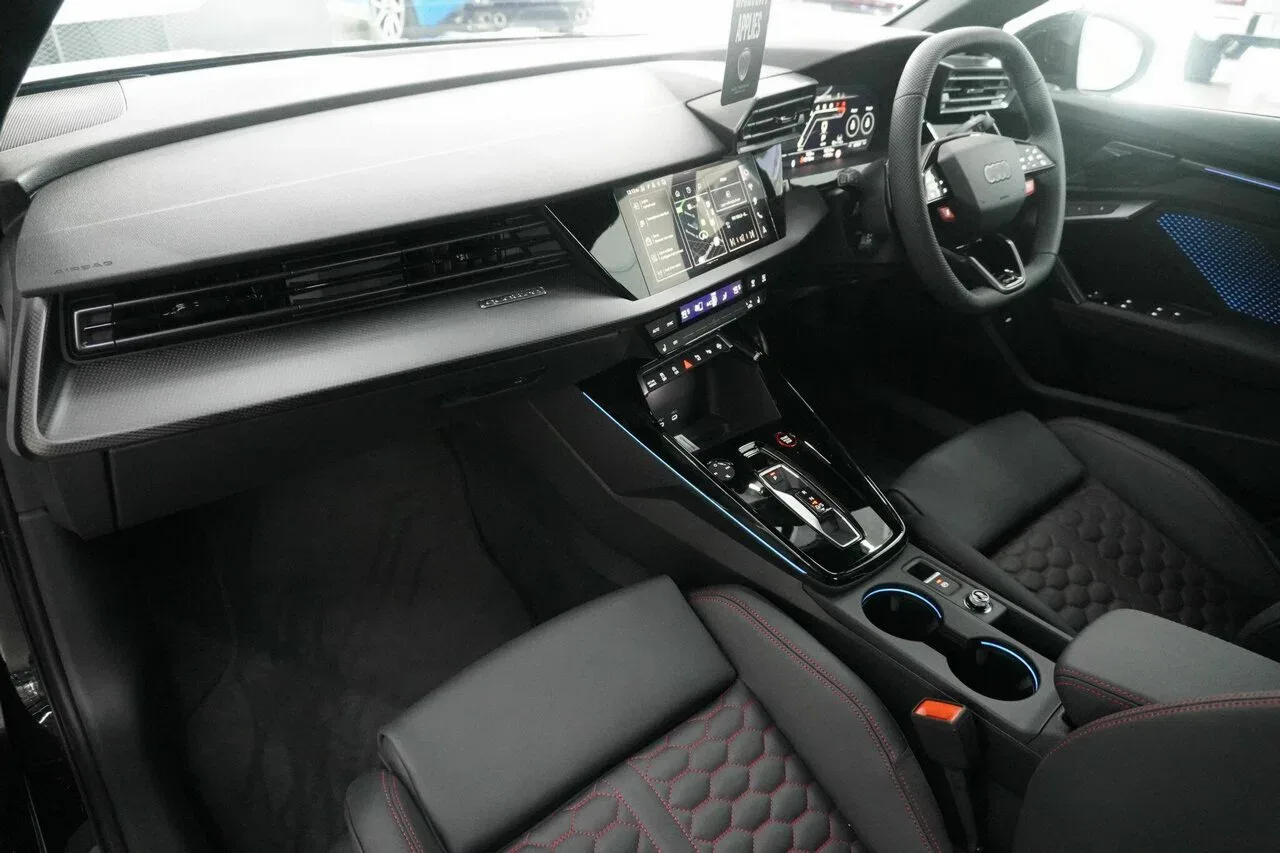 2025 Audi RS3 3 S Tronic Quattro 8Y GY MY26, photo 16