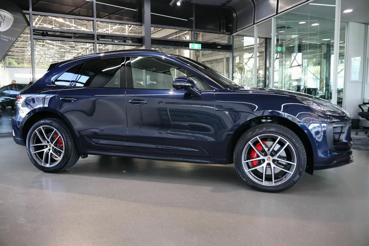 2022 Porsche Macan S PDK AWD 95B MY22, photo 4