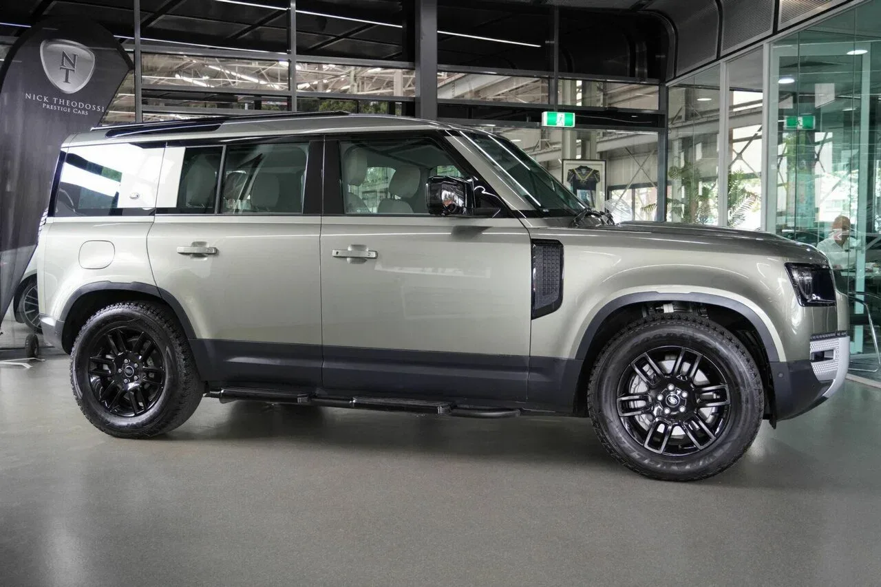 2023 Land Rover Defender 110 D300 AWD SE L663 23.5MY, photo 4