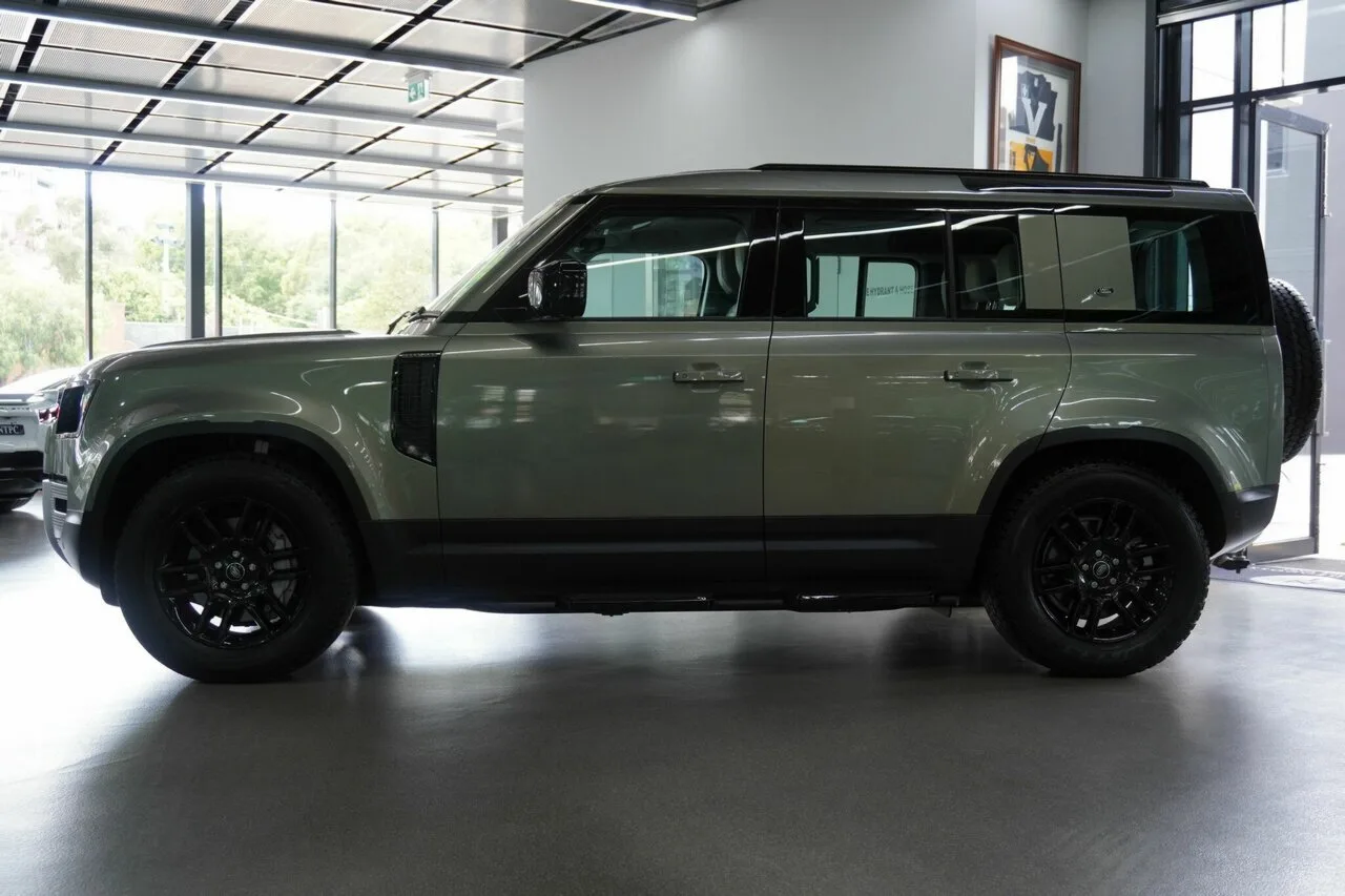 2023 Land Rover Defender 110 D300 AWD SE L663 23.5MY, photo 13