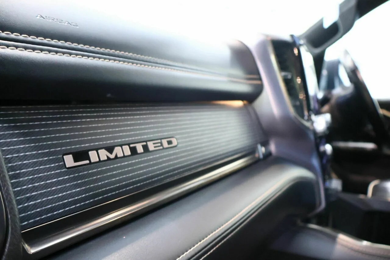 2021 RAM 1500 Limited Crew Cab SWB RamBox DT MY22, photo 17