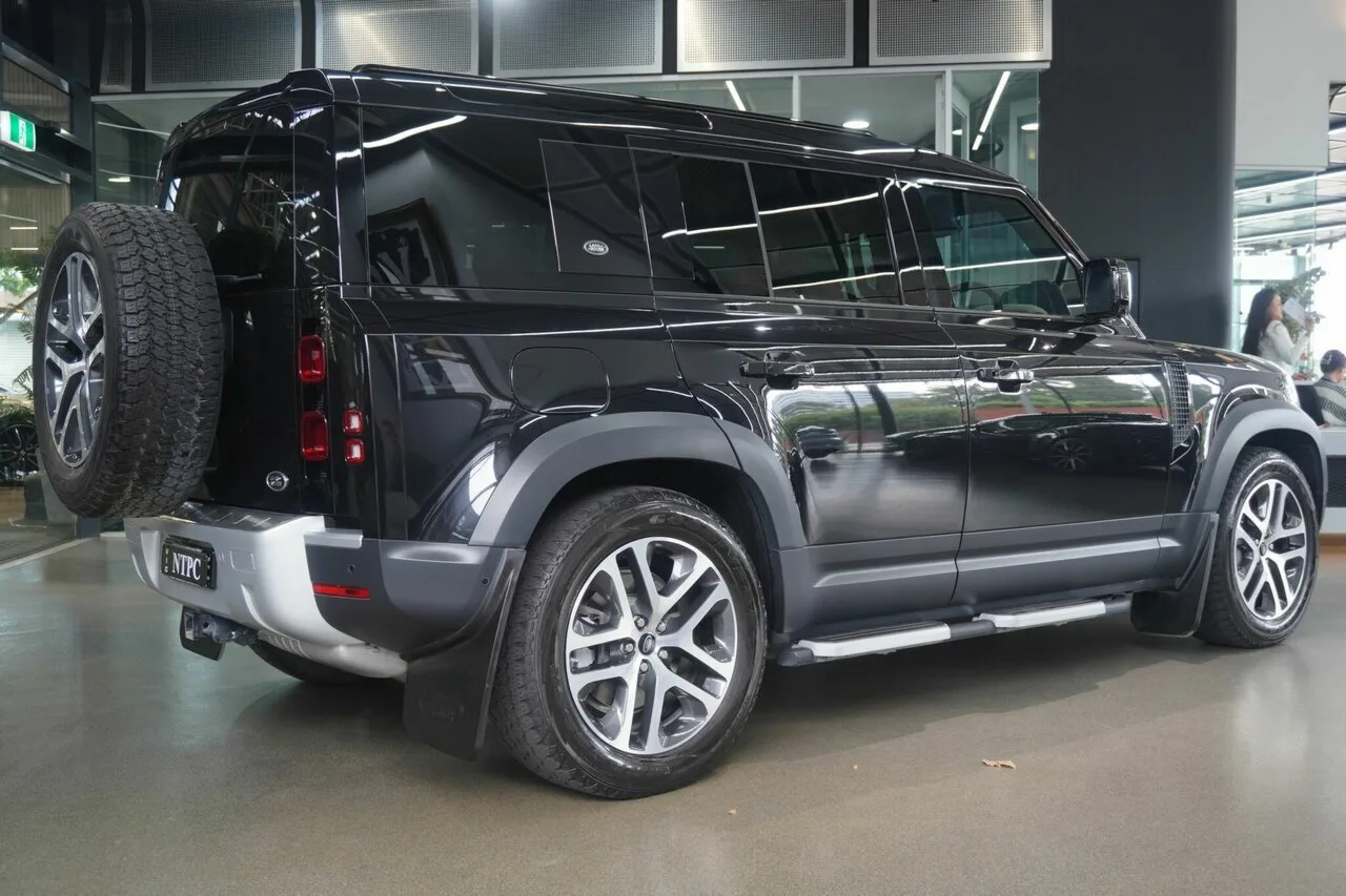 2021 Land Rover Defender 110 D300 AWD SE L663 21MY, photo 6