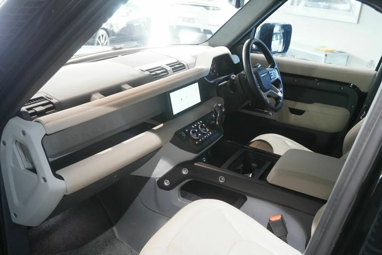 2021 Land Rover Defender 110 D300 AWD SE L663 21MY, photo 19