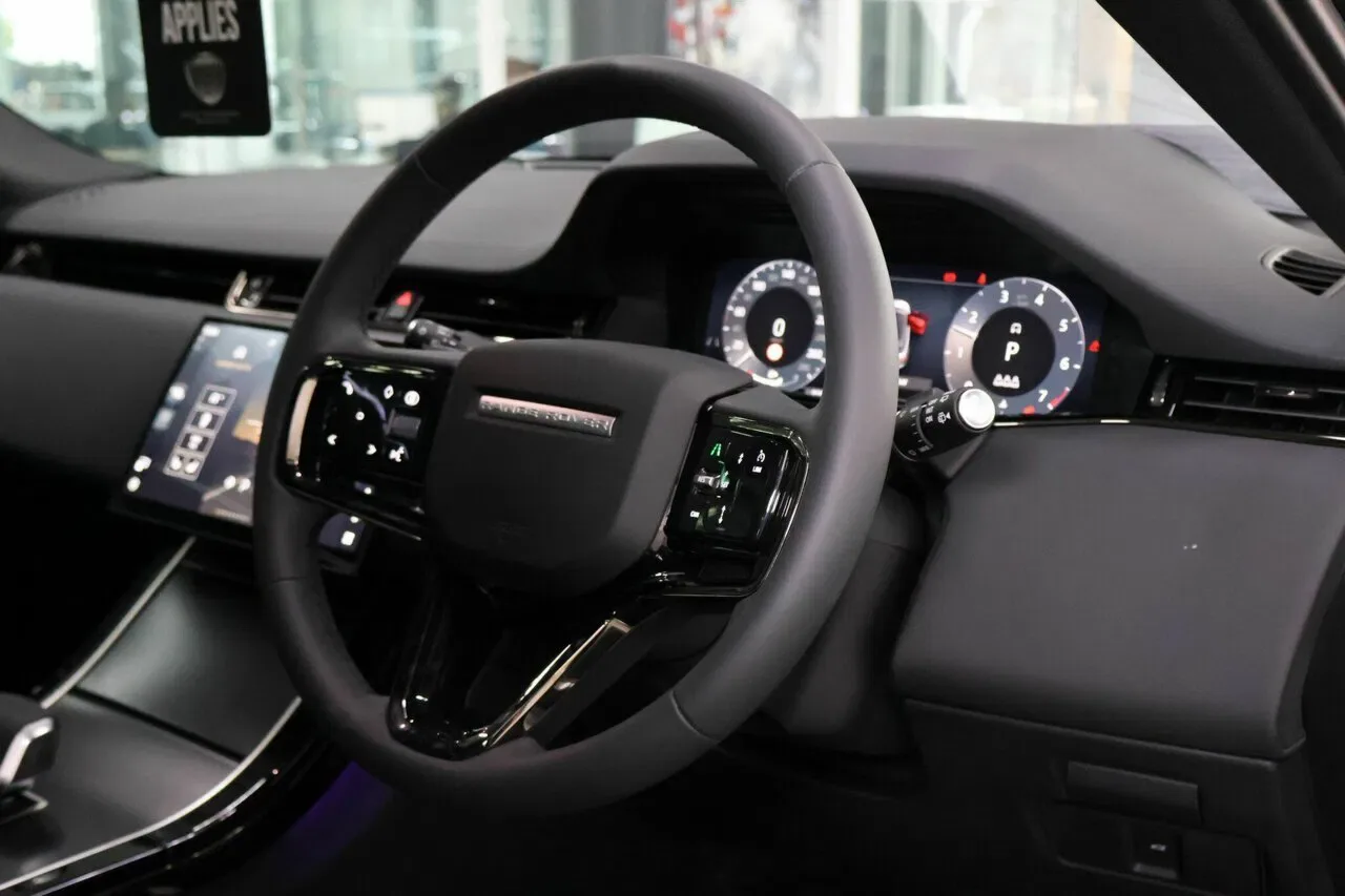 2025 Land Rover Range Rover Evoque P250 Dynamic SE L551 26MY, photo 3