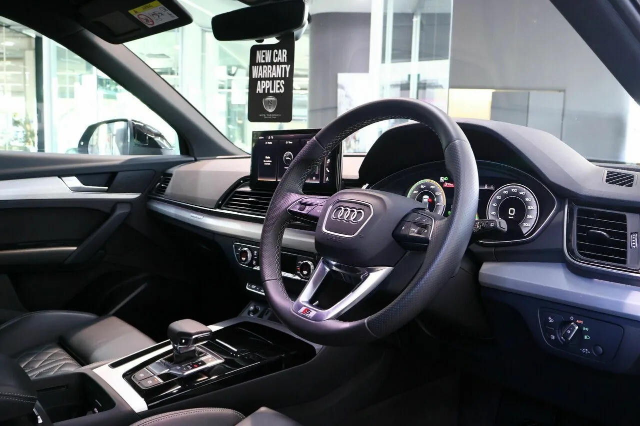 2024 Audi Q5 55 TFSI e Sportback S tronic S Line quattro ultra FY MY24, photo 3
