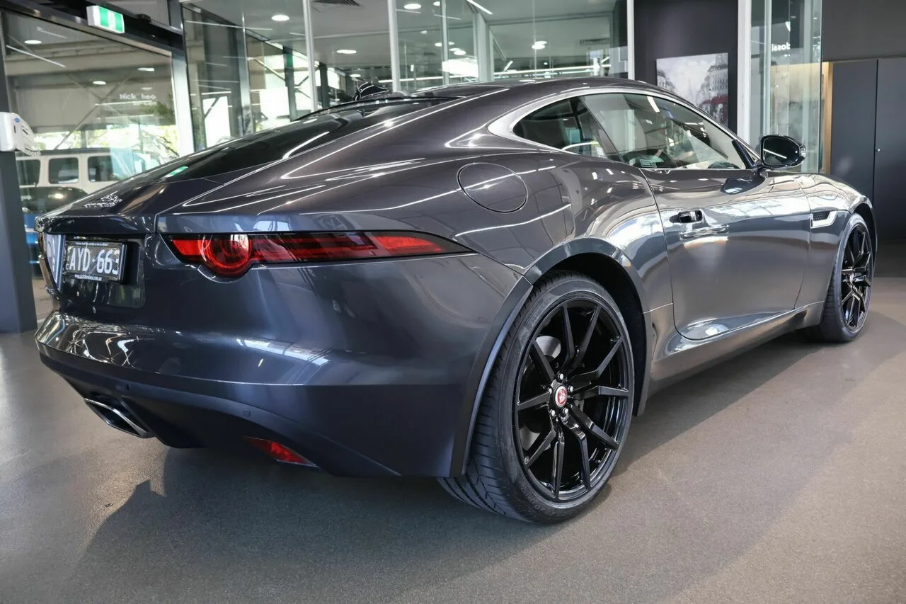 2018 Jaguar F-TYPE Coupe X152 19.5MY, photo 6