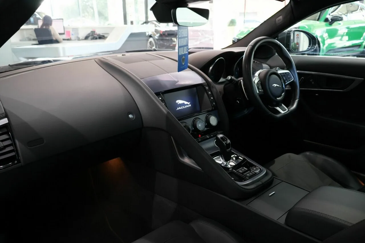 2018 Jaguar F-TYPE Coupe X152 19.5MY, photo 16