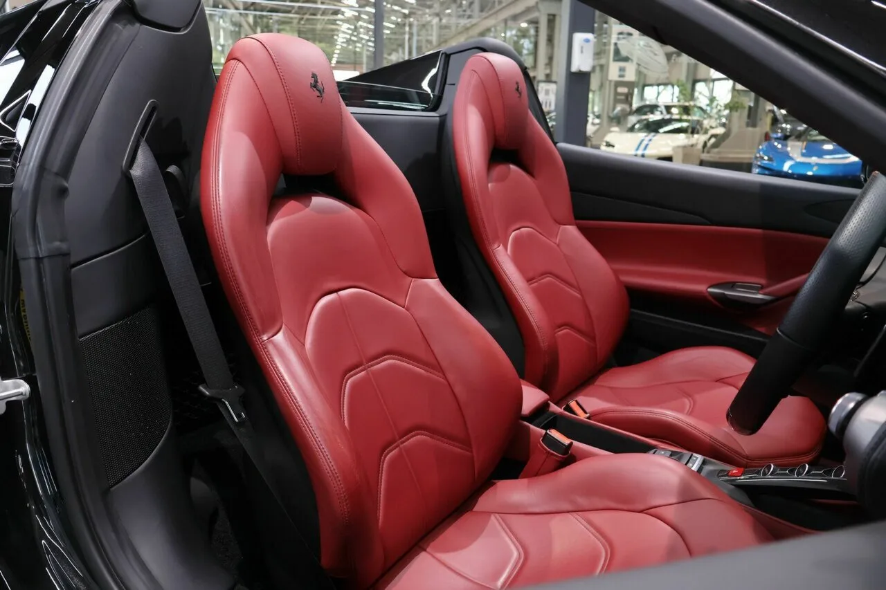 2017 Ferrari 488 Spider DCT F142M, photo 3