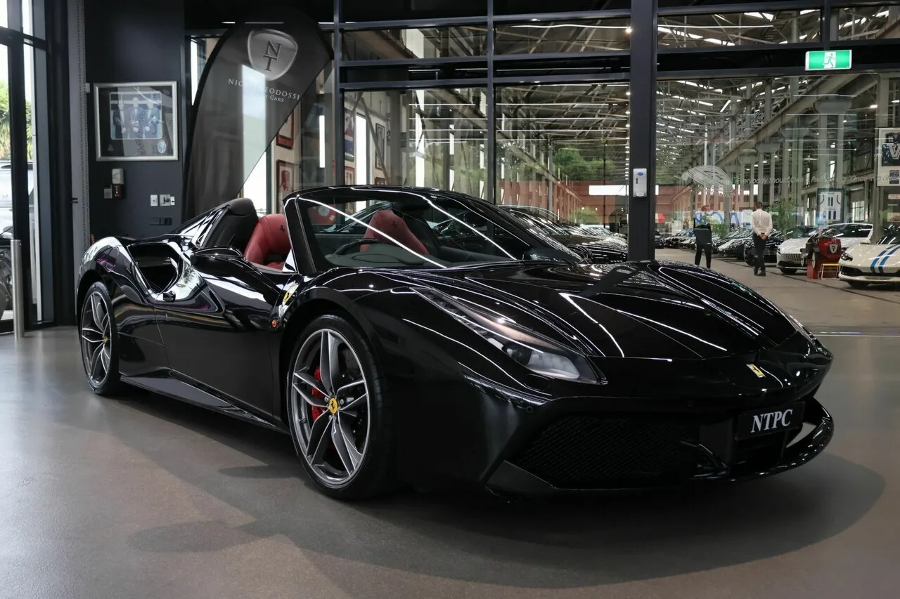 2017 Ferrari 488 Spider DCT F142M, photo 4