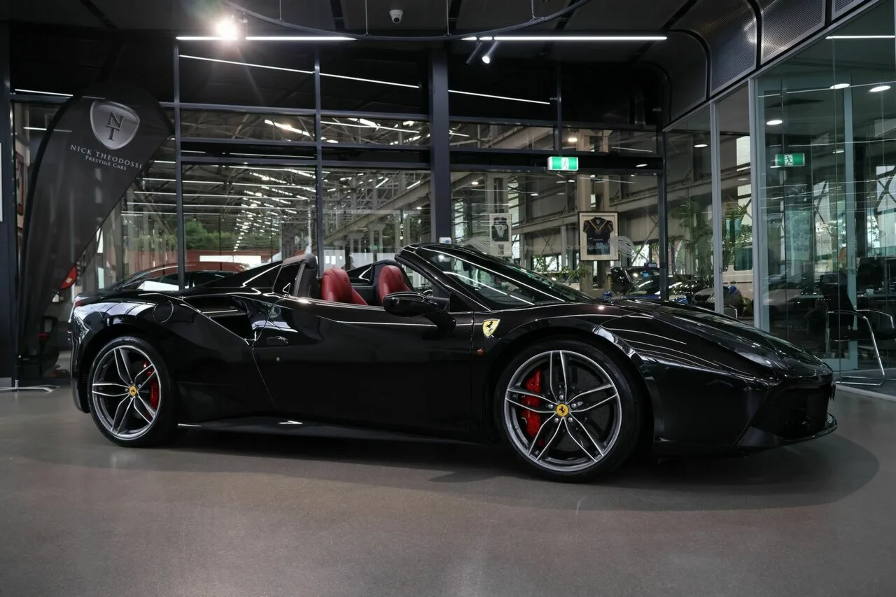 2017 Ferrari 488 Spider DCT F142M, photo 7