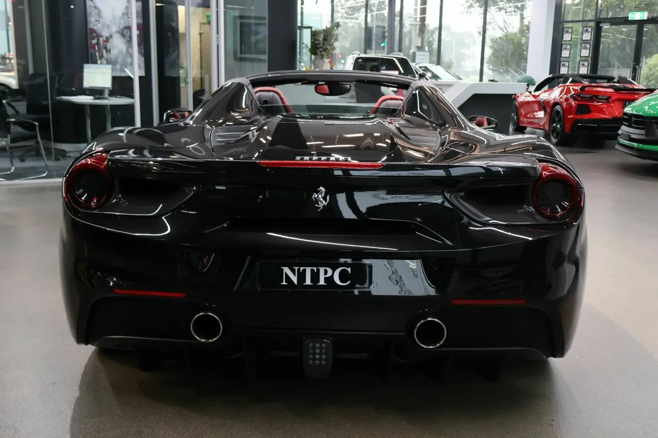 2017 Ferrari 488 Spider DCT F142M, photo 12