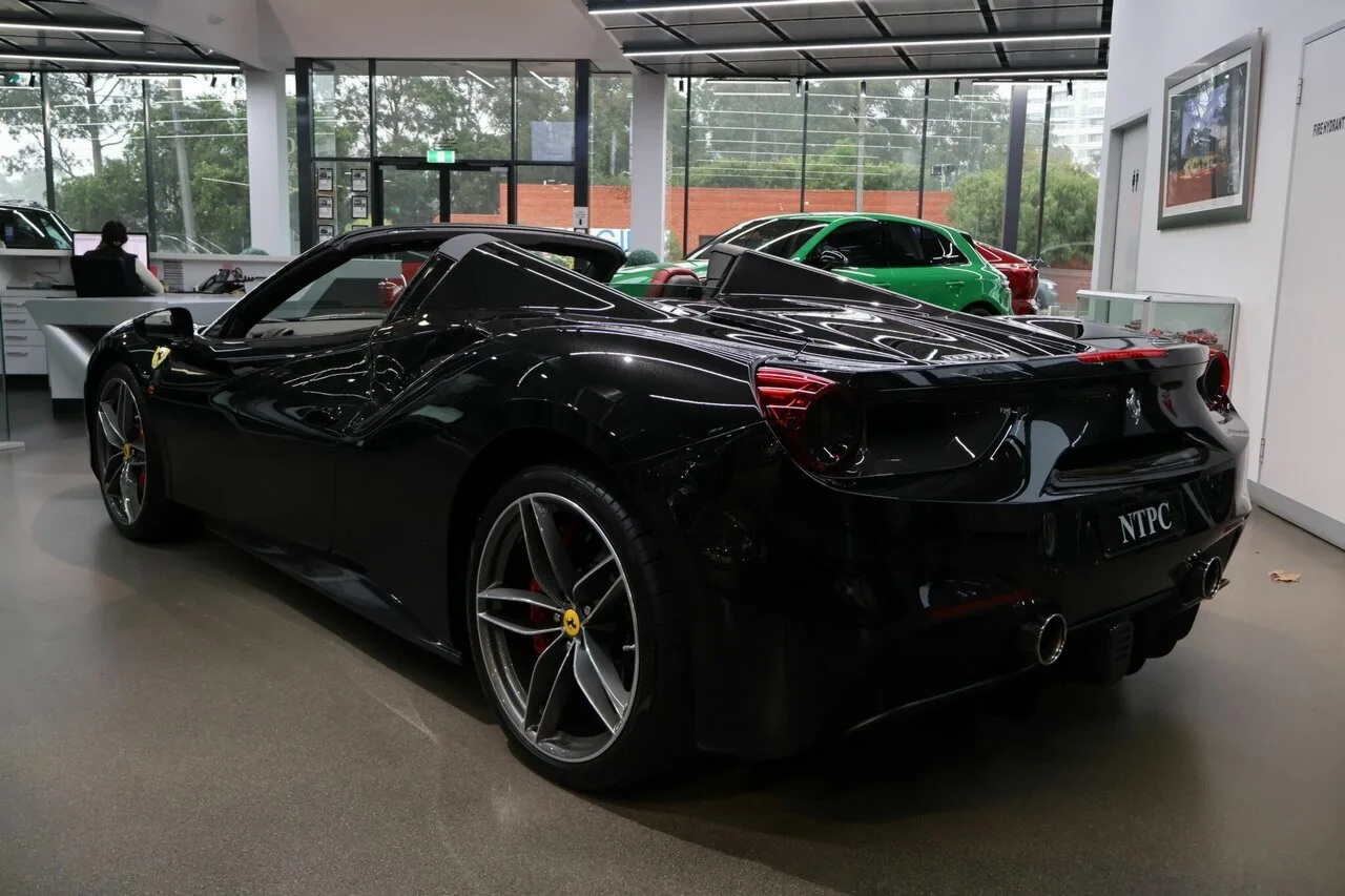 2017 Ferrari 488 Spider DCT F142M, photo 14