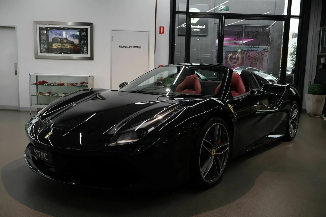 2017 Ferrari 488 Spider DCT F142M, photo 18