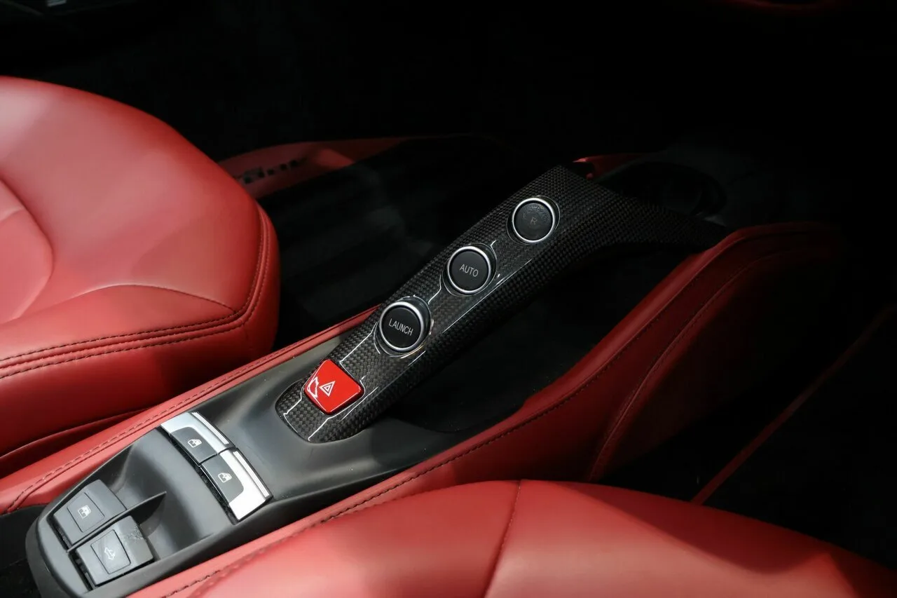 2017 Ferrari 488 Spider DCT F142M, photo 19