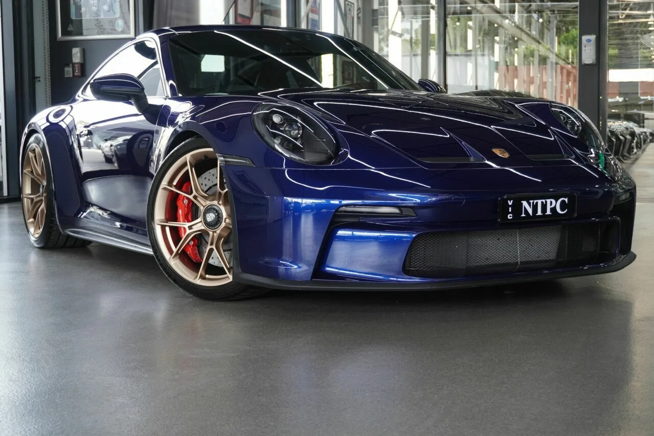 2022 Porsche 911 GT3 with Touring Package PDK 992 MY22, photo 1